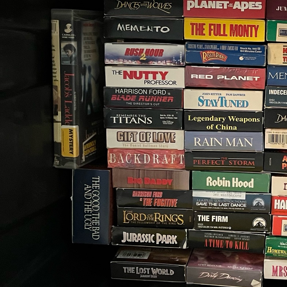 💫 Donated💫 Lot/8 MAKE ‘n OFFER Choose 8 VHS Movies 80’s 90’s 2000’s more - Picture 8 of 11